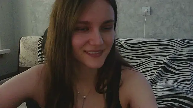 צ'אט XXX בשידור חי של DolcezzaCream