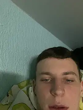 Show modela EvgeniiUszhin na web-kameri