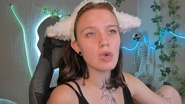 Elastikisssn Live XXX chat