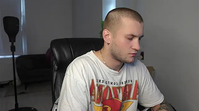 XXX chat uživo modela Igor_Wilde