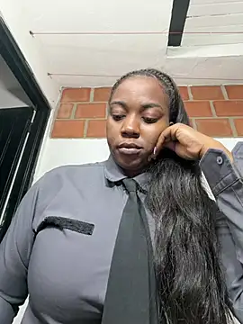 CiaraEbony 라이브 XXX 채팅
