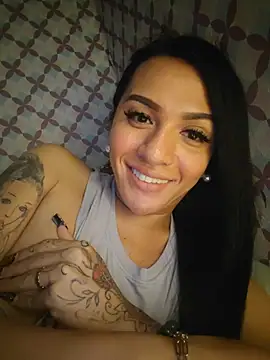دردشة Yourbabyshane الجنسية المباشرة