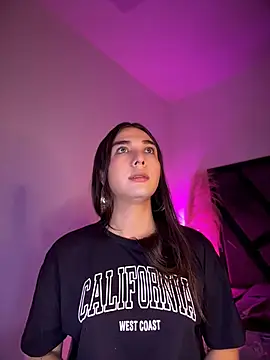saracaball_'s Live XXX Chat