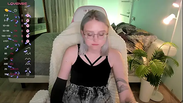 Chat +18 de LunarGlow ao vivo