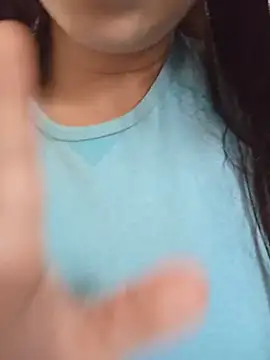 AsilAbid Adlı Modelin Canlı XXX Sohbeti