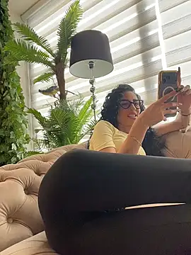 FeetVibe's Live XXX Chat