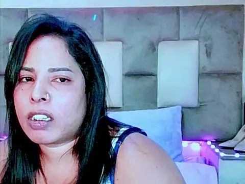 XXX chat uživo modela indiantopaz694u