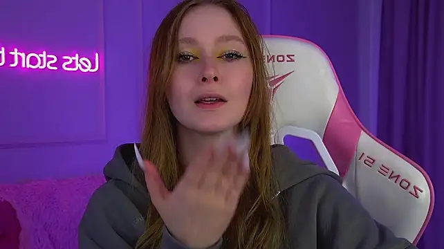 AgataFoxley's Live XXX Chat