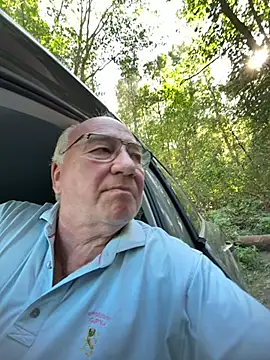 XXX chat uživo modela biggandybig