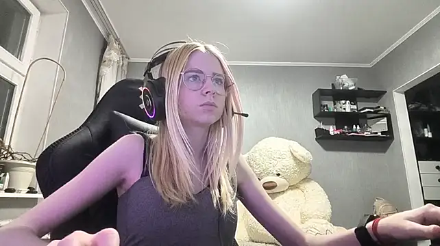 Živý XXX chat PlumyPrance