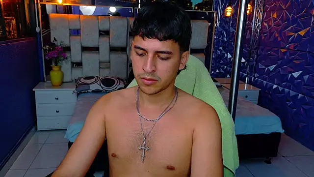 ian_sprouse live XXX chat