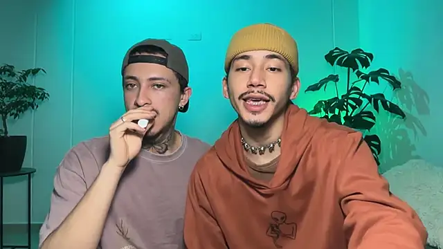 دردشة Noah_and_Steven الجنسية المباشرة