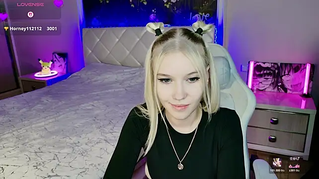 NaomiHita - take off the bodysuit + sexy dance