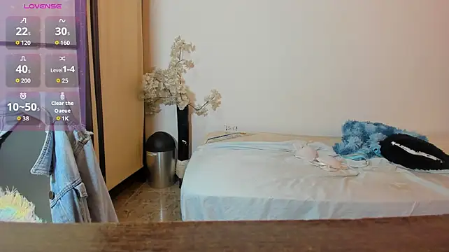 Emmaray33's Live XXX Chat