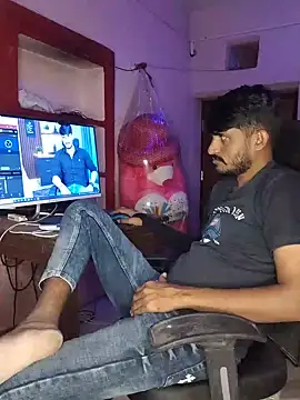Yuvi_hot 现场XXX聊天