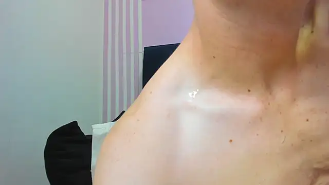 XXX chat uživo modela taylor_Stele