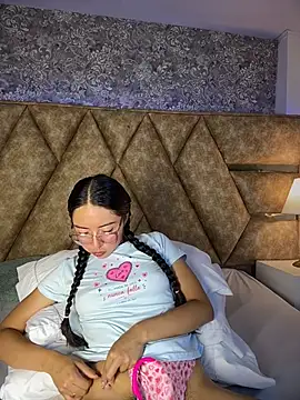 I_AM_EMMA_ élő XXX-chatje