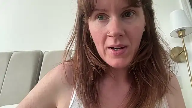 Redheadrosie69 - butt plug in ass