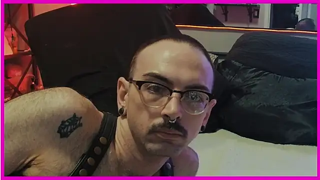 Chat XXX en directo de Girthywhereitmatters