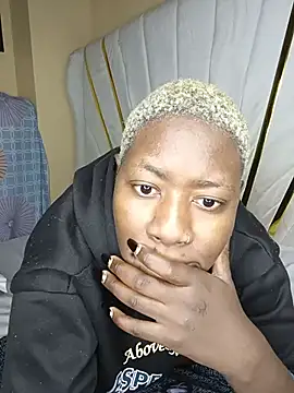 SquirtQueen16's Live XXX Chat