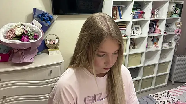 MayaStarlight's Live XXX Chat