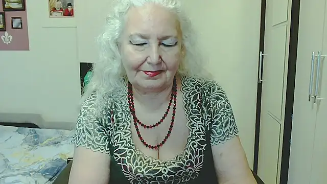 Chat XXX en directo de GrannyAlisa