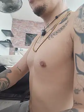 Онлайн чат XXX AlphaMasterXxx