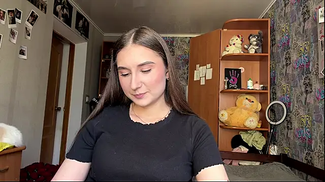 KittyNoSkirty XXX чат на живо