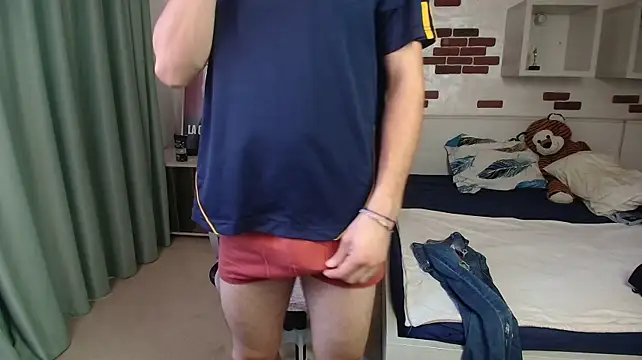 KyloEast live XXX chat