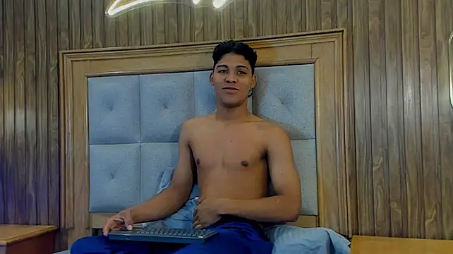 Colby_driscoll Chat XXX live