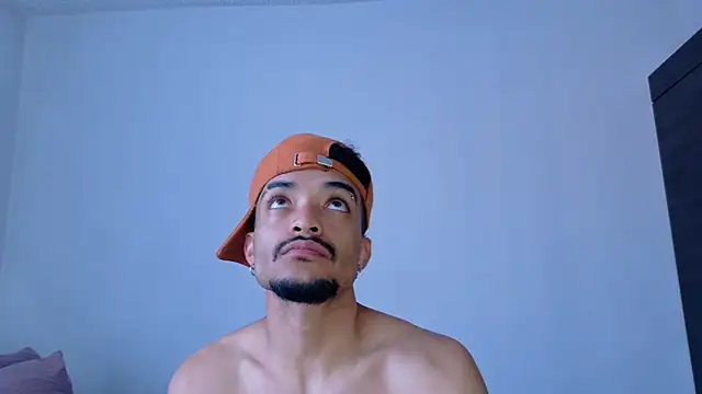 Chat +18 de eross_chipre_ ao vivo