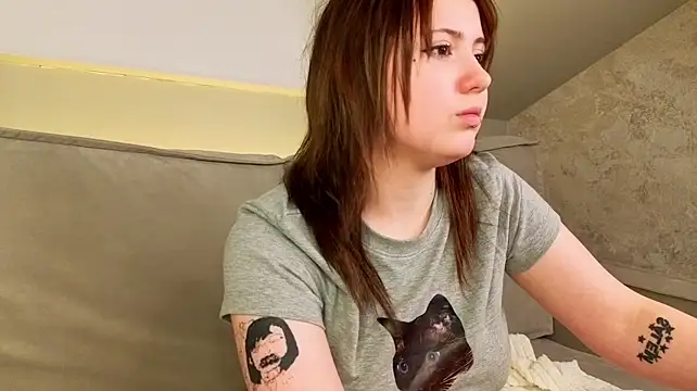 Yumi-Nevada's Live XXX Chat