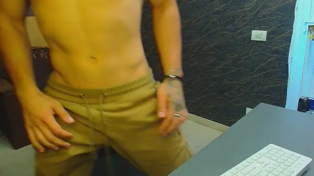 Chat XXX en directo de RomeoBodhi