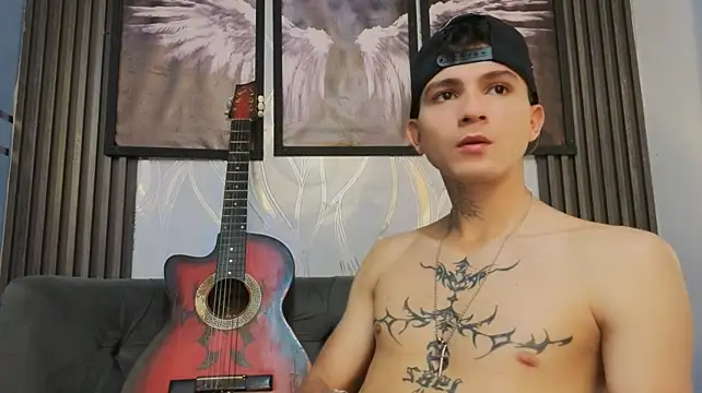 แชท XXX สดของ Axel_Ryder