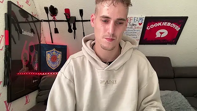 XXX chat uživo modela Cookieboy88