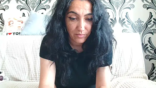 Czat XXX na żywo – MissMirra828