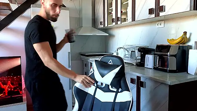 RyanStorm_'s Live XXX Chat