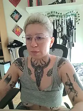Živý XXX chat divine_eve