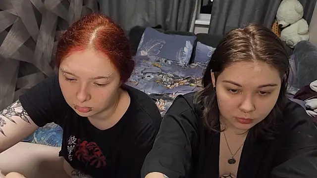 צ'אט XXX בשידור חי של LunarCouple_