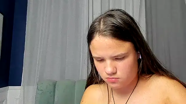 Chatroom XXX en direct de AdeleCruz