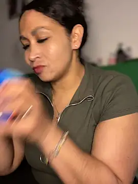 Carola-Ross - Flash AAs 🍑