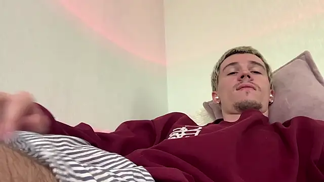 Jeremy1Scott: онлайн-секс-чат