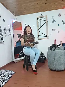 keila_j's Live XXX Chat