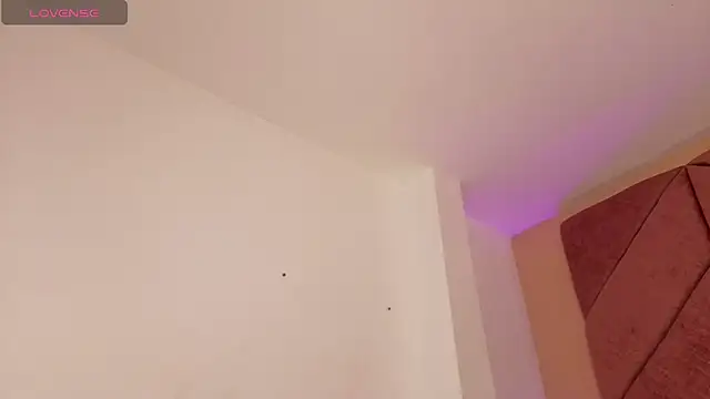 emmy_danielss' Live XXX Chat