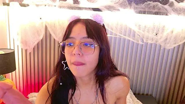 abril_collinz