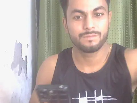 Stubborndesiboy – Live XXX-chat