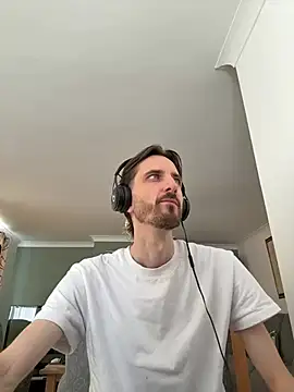 Big8inchUncutCock webkamerás műsora