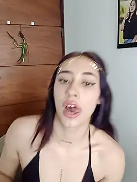 Webkamerová show Ariana_colliinss