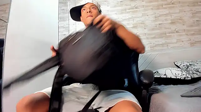 Chatroom XXX en direct de Jake_Noir