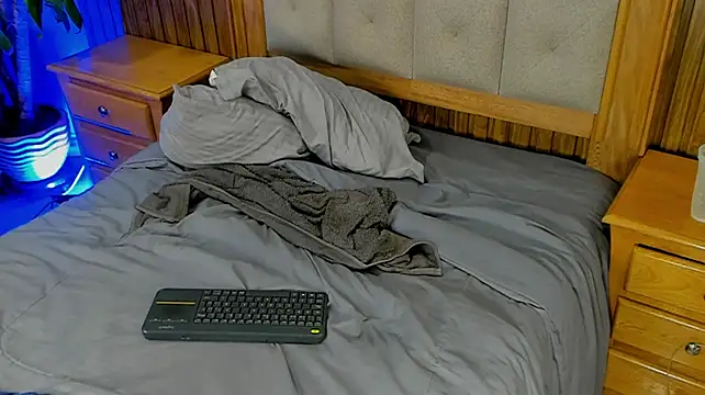 Онлайн чат XXX Colby_driscoll